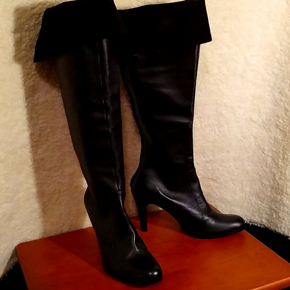 Sexy tall knee high boots!!!